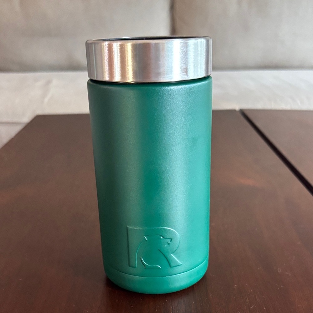 RTIC ESSENTIAL CRAFT CAN COOLER - GREEN